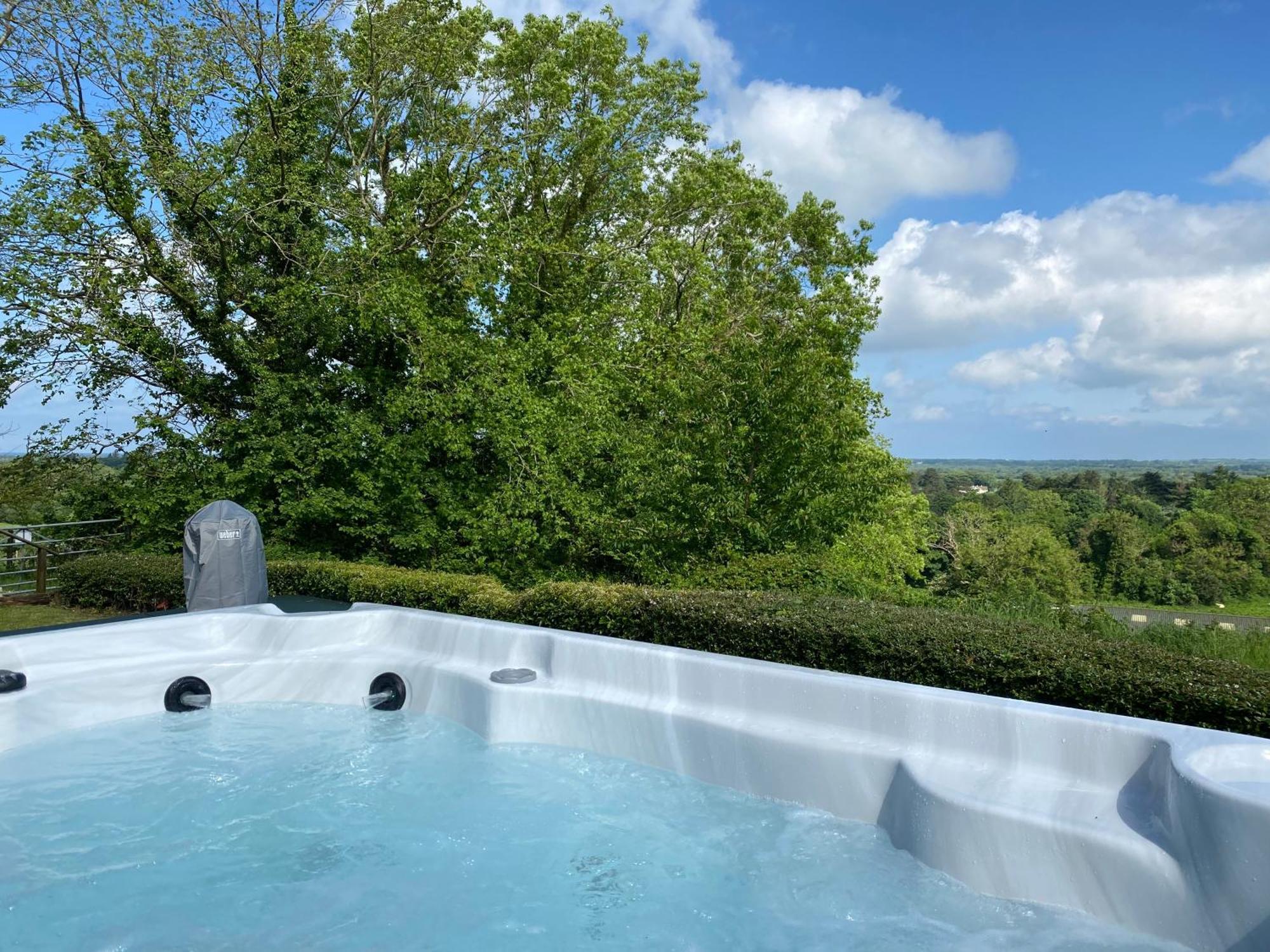 Carrick Beg Self Catering Holiday Accommodation With Hot Tub Sulby  Exterior photo